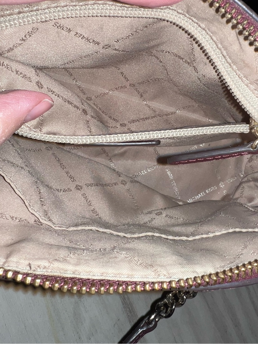 Michael Kors Jet Set Travel Saffiano Leather Dome Crossbody Burgundy - Picture 8 of 14